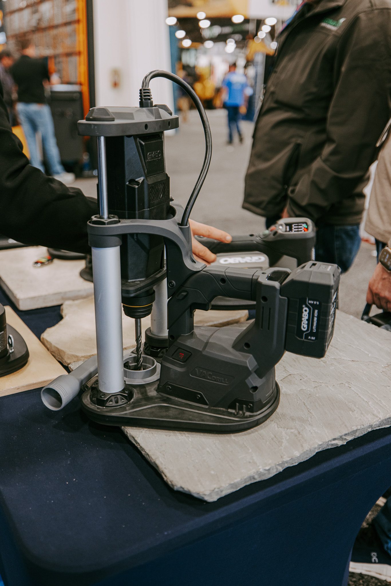 GRABO VACDRILL 20V lithium-ion drilling system, side profile